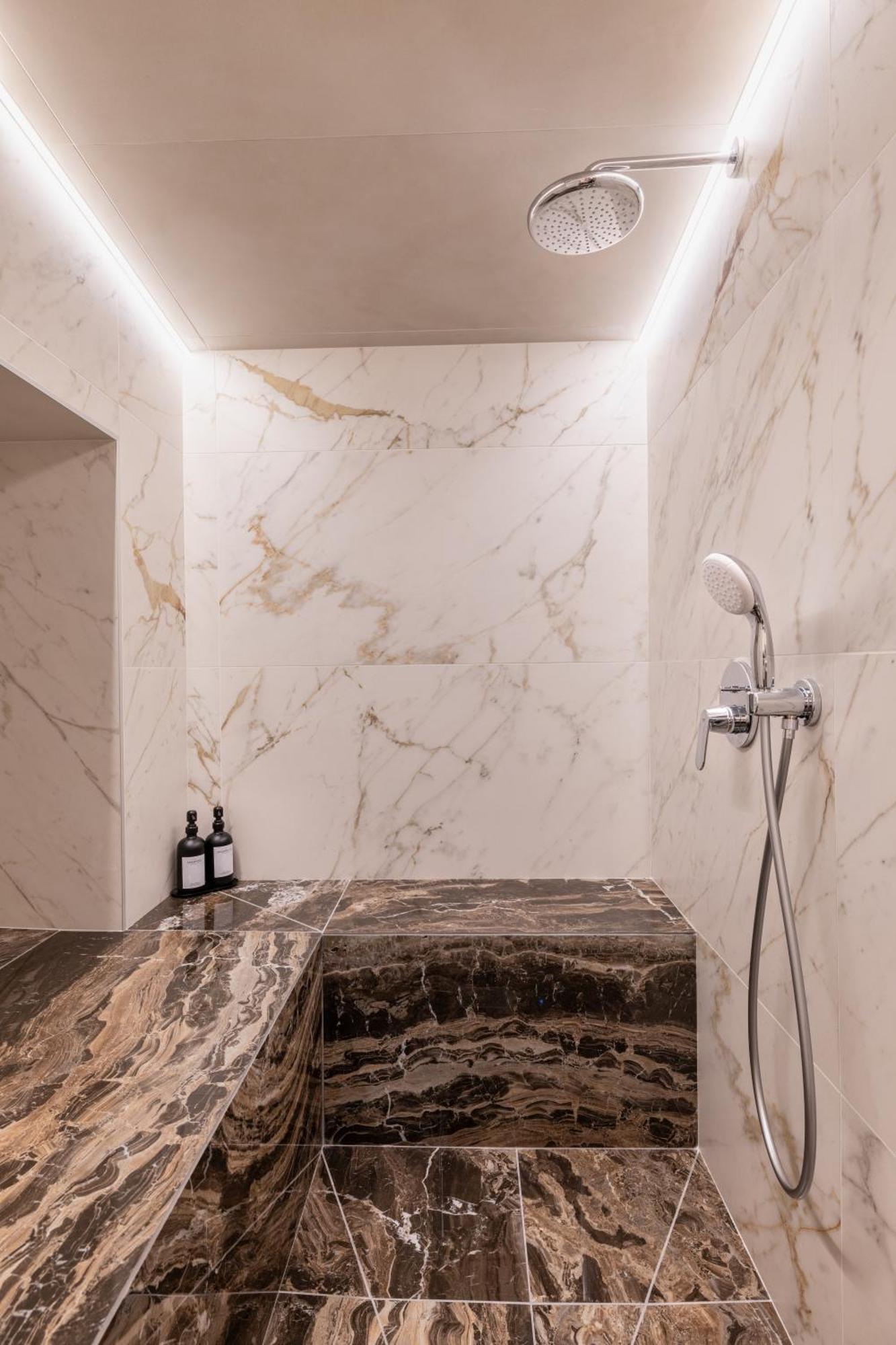 C0C00N Veritable Hammam A Partager A Deux Riom Eksteriør bilde